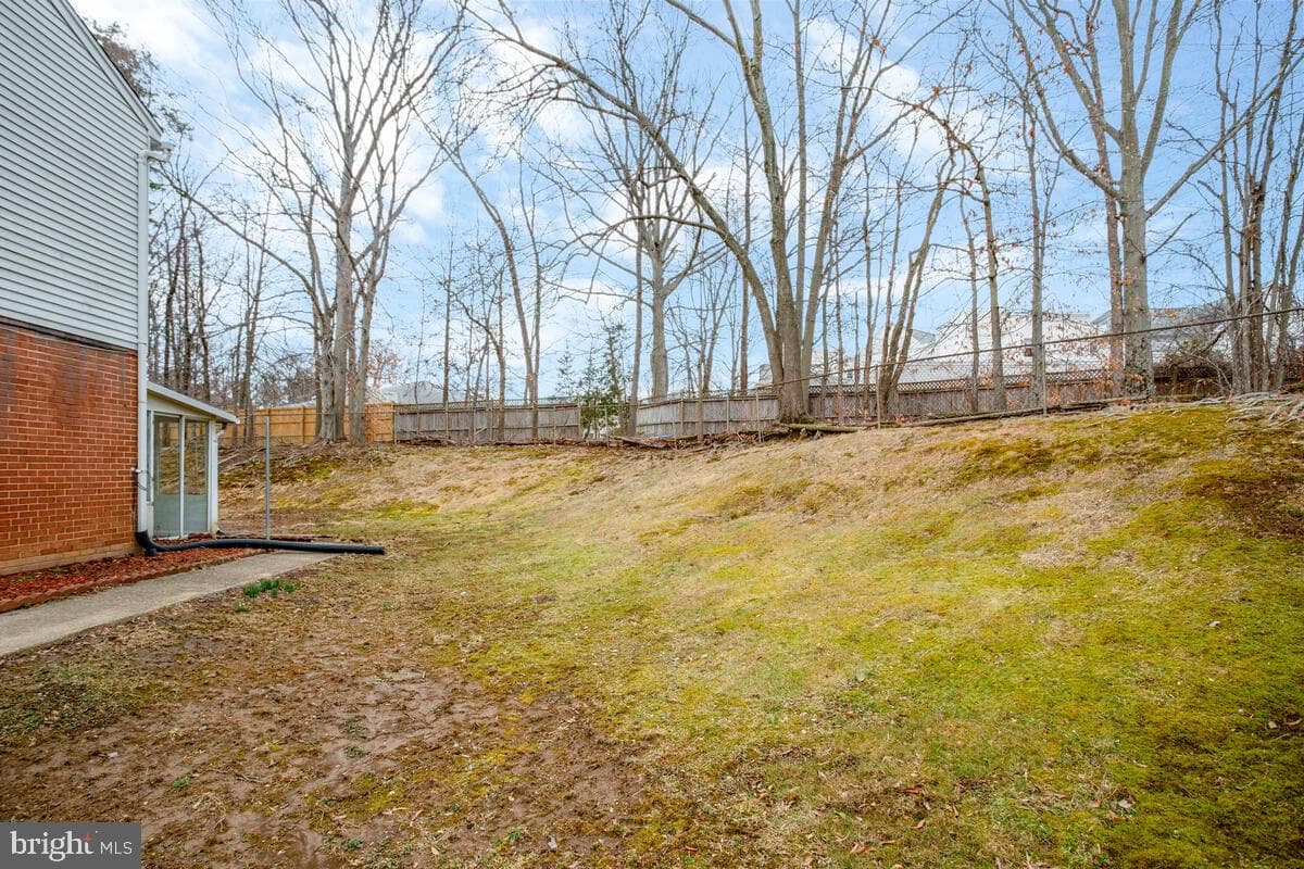 7709 Hyacinth Court photo 18