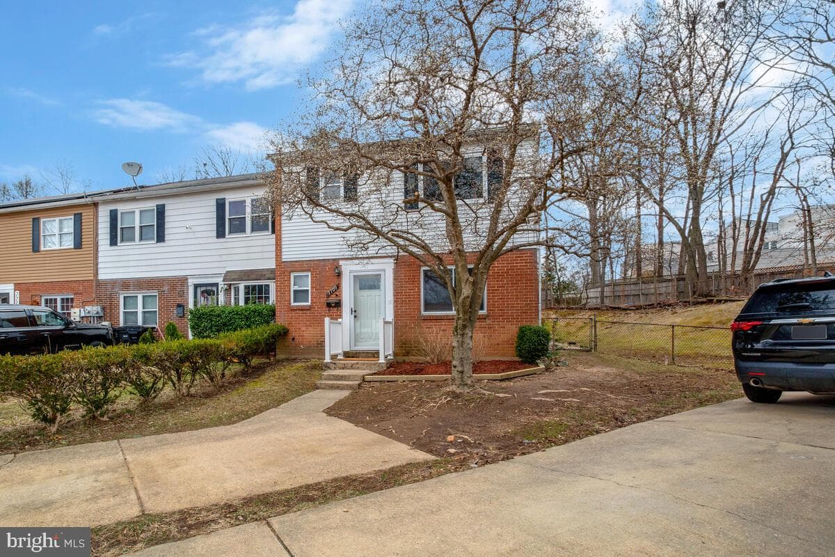 7709 Hyacinth Court photo 3