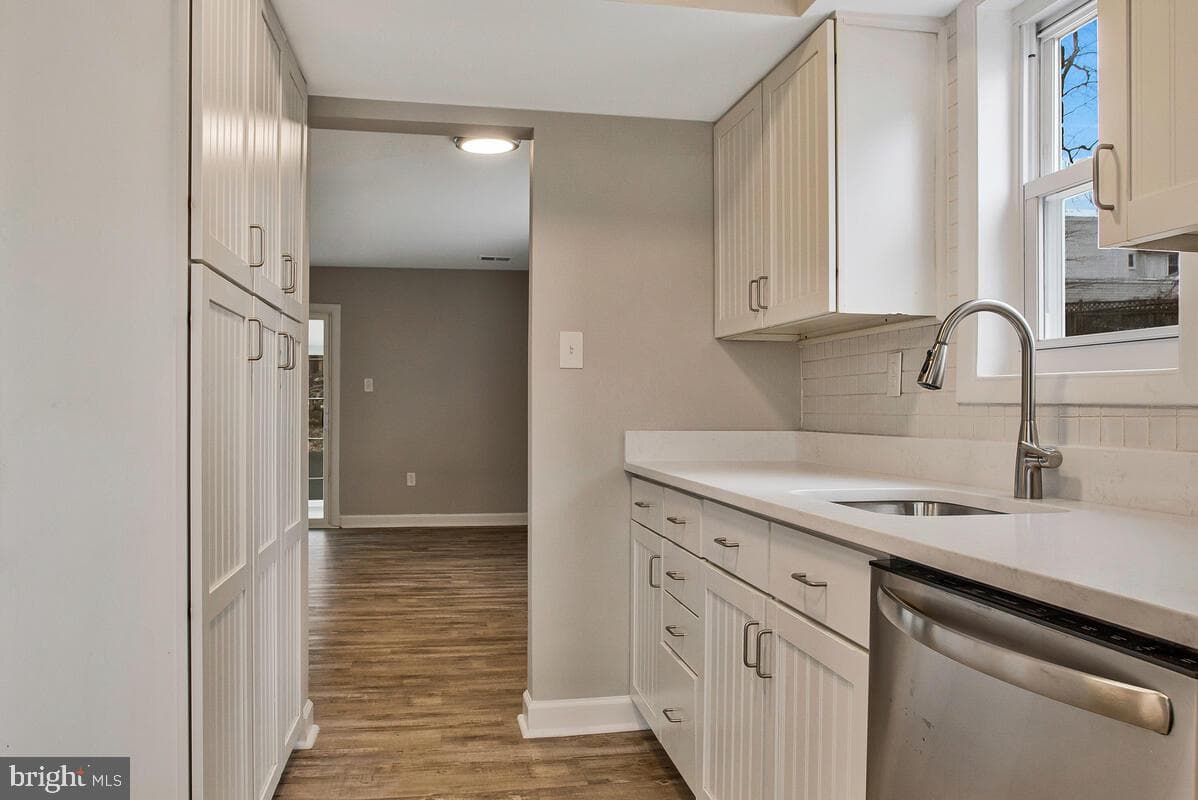 7709 Hyacinth Court photo 7