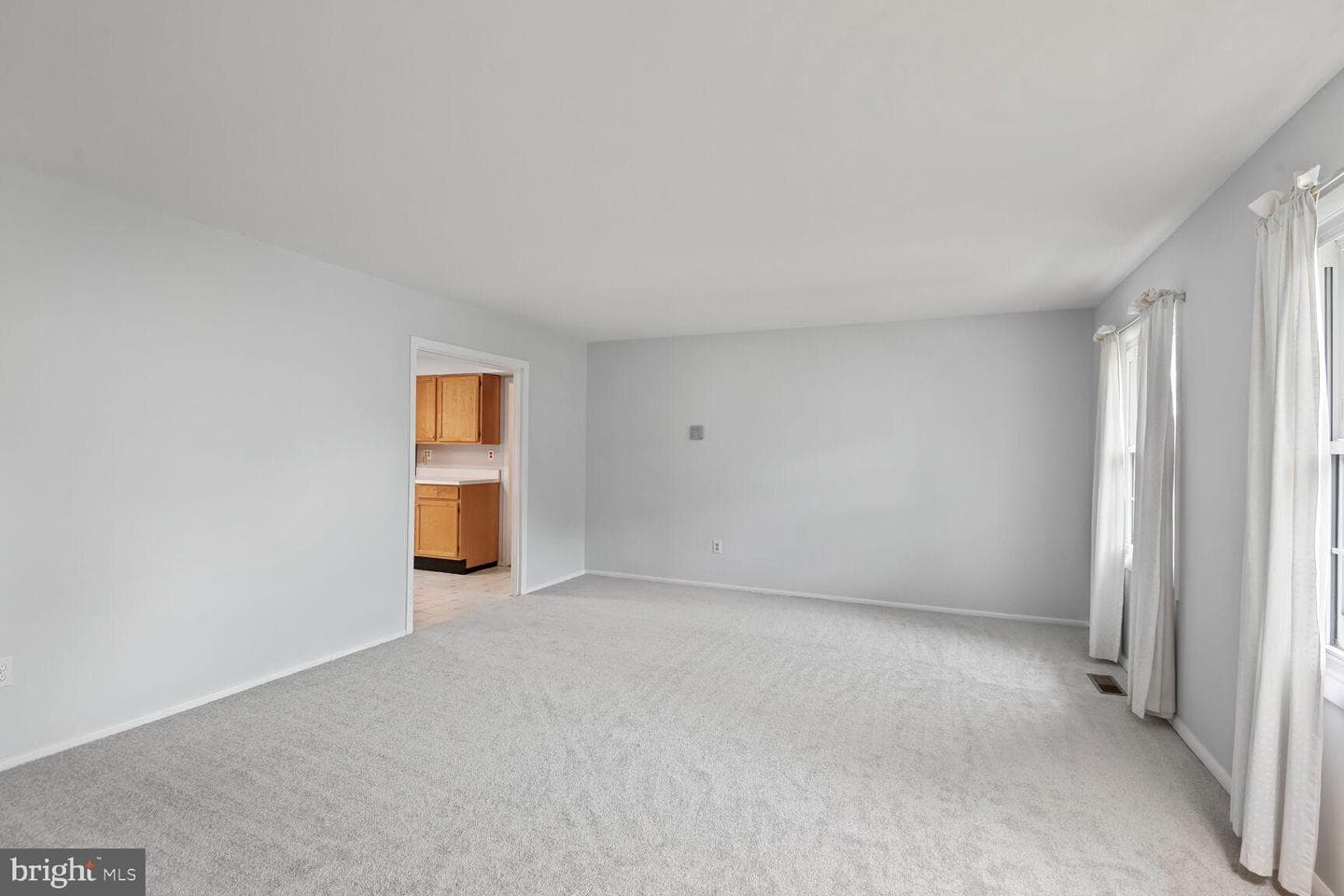 12416 Starlight Lane photo 4