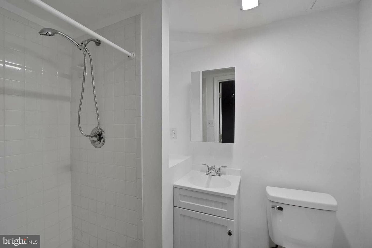 905 Nadine Court photo 16