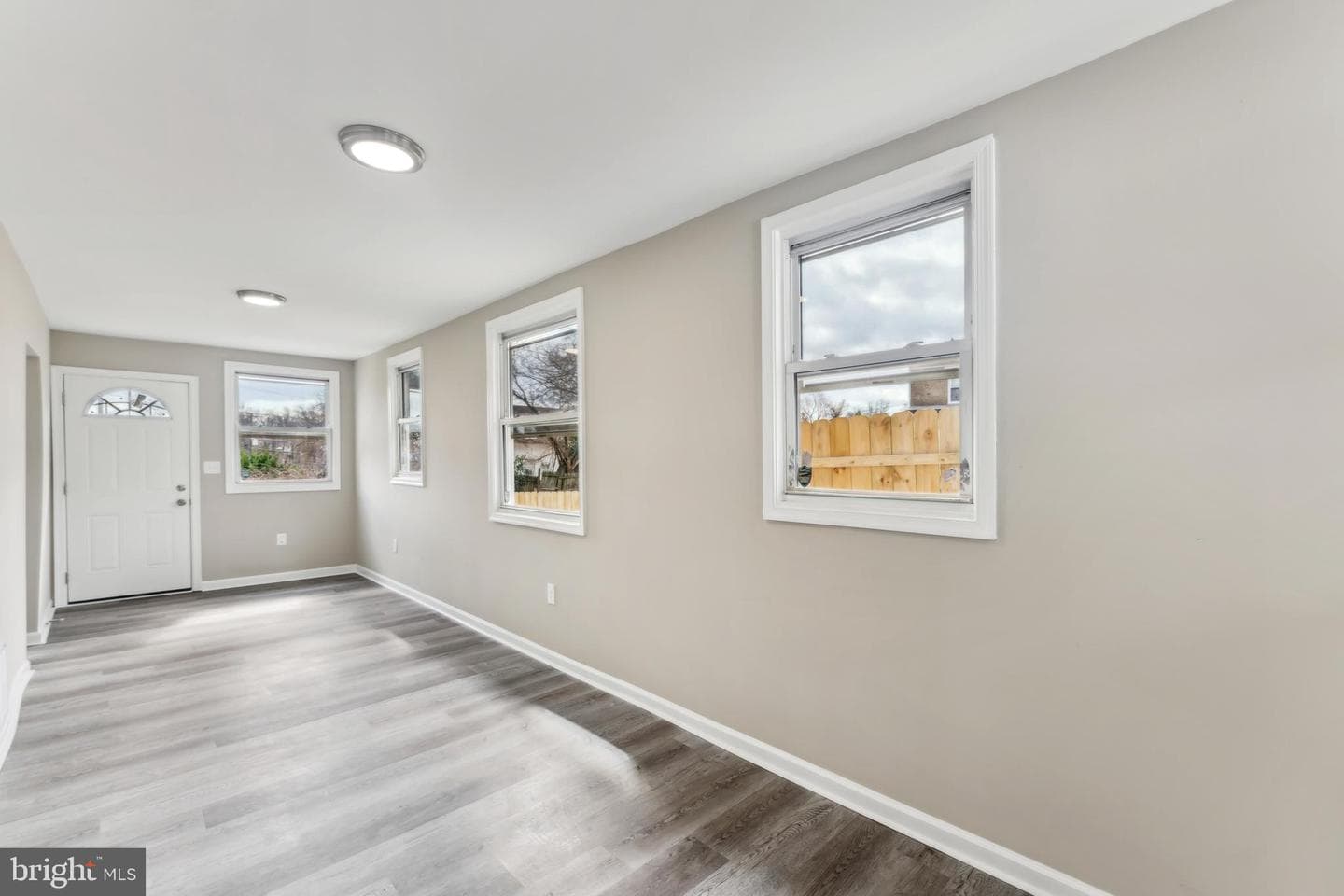 11 Akin Avenue photo 2