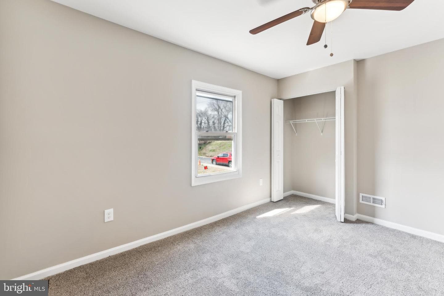 11 Akin Avenue photo 7