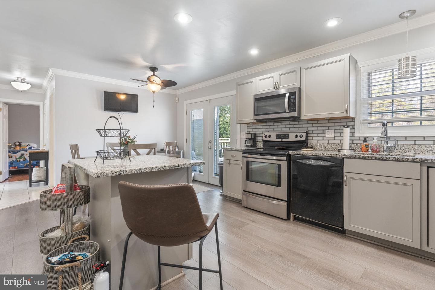 8110 Thornfield Terrace photo 15