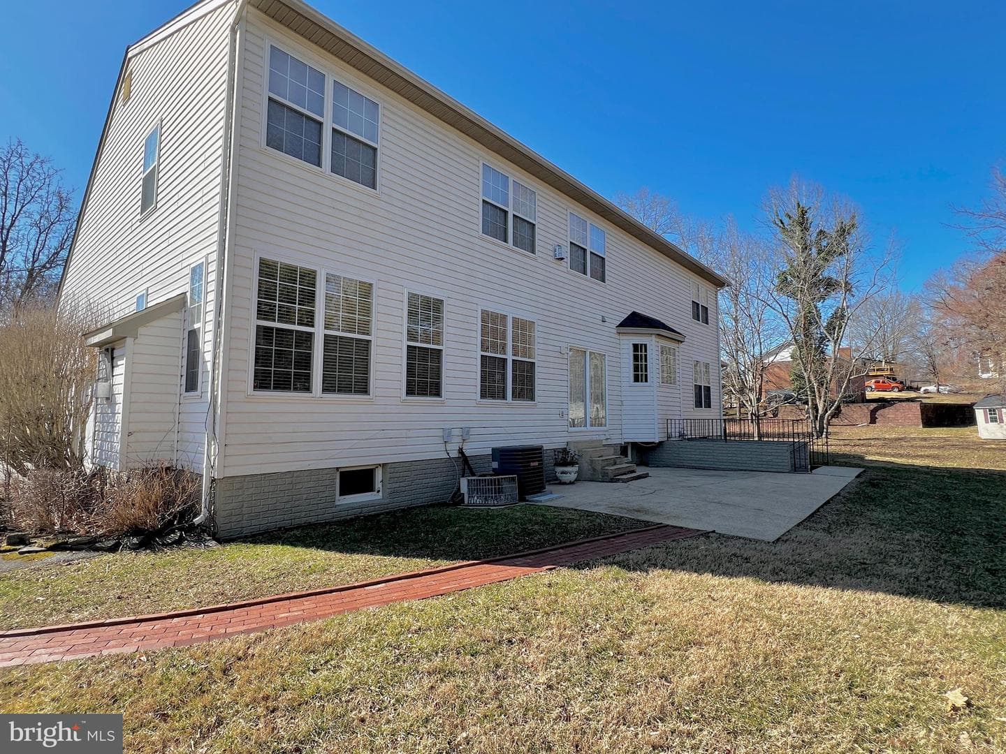 14402 Town Farm Road photo 3