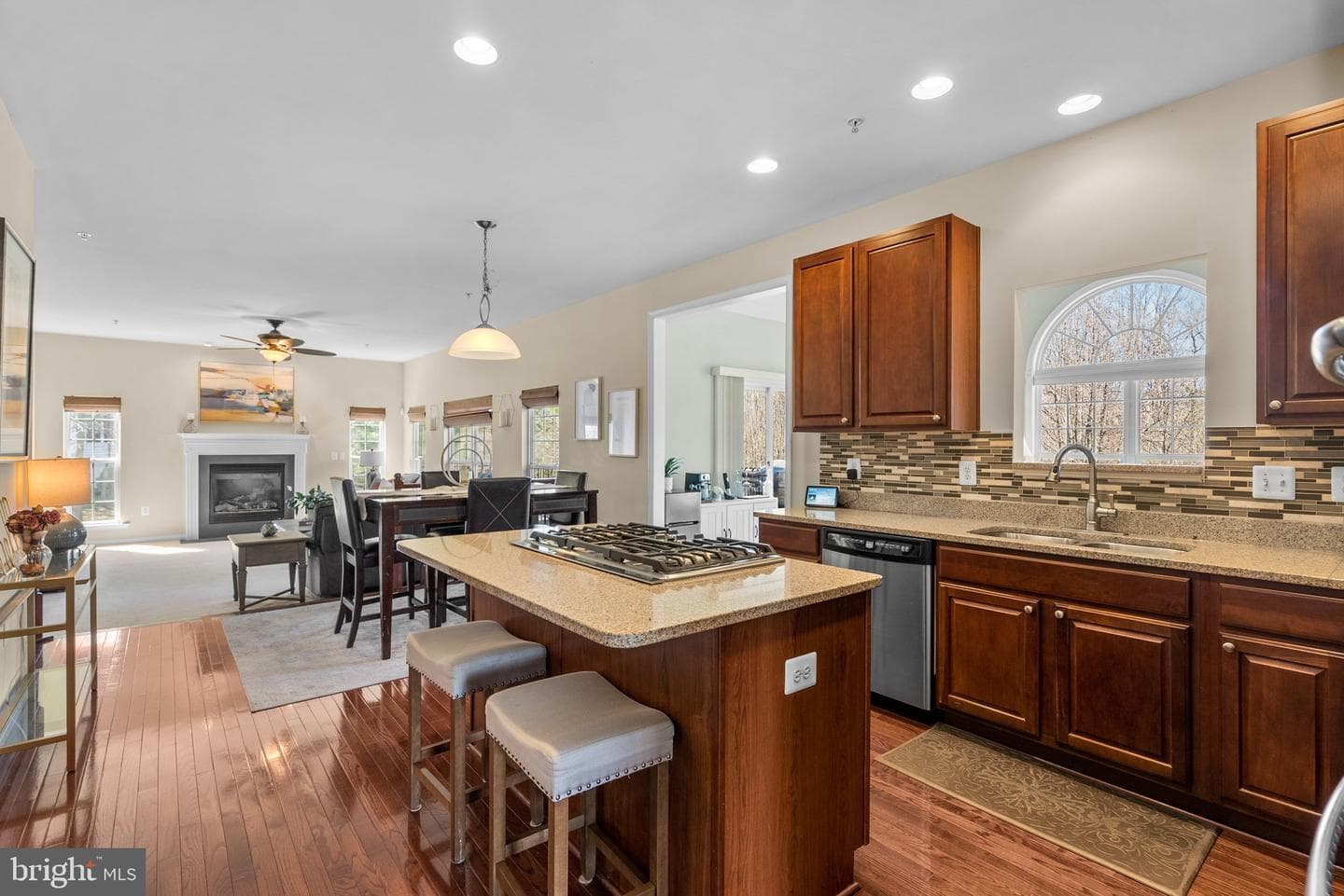 15422 Symondsbury Way photo 10