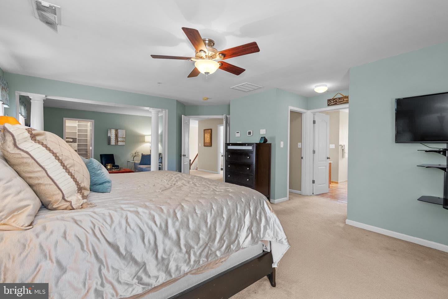 15422 Symondsbury Way photo 23