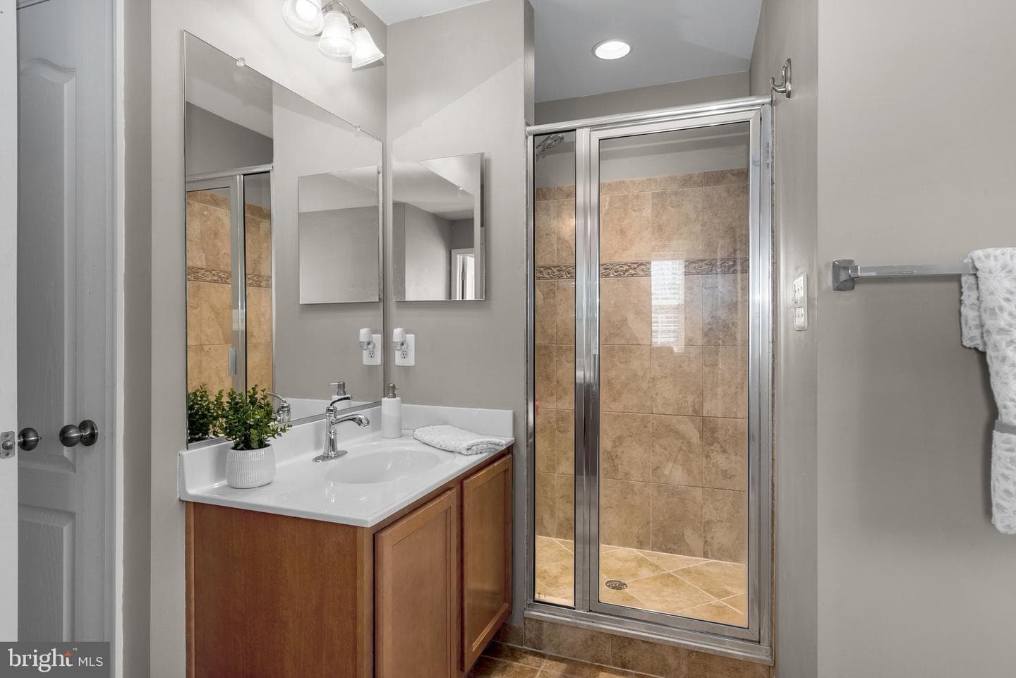 15422 Symondsbury Way photo 27
