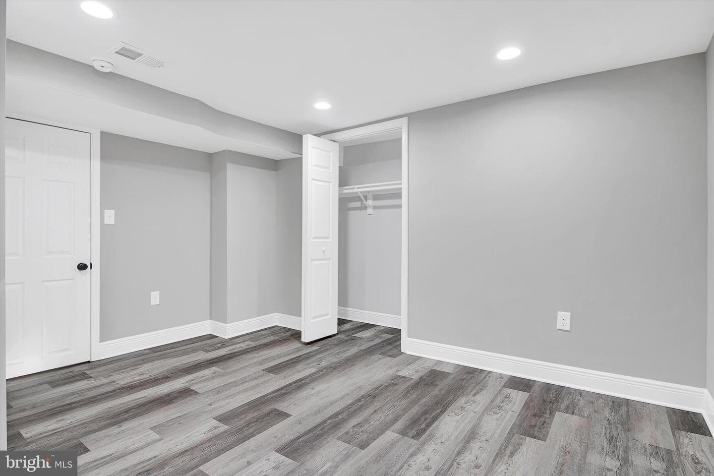 6004 Hawthorne Street photo 32