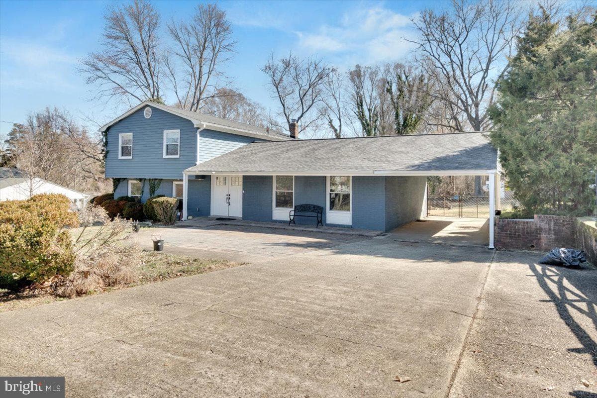 10814 Hill Top Drive photo 3