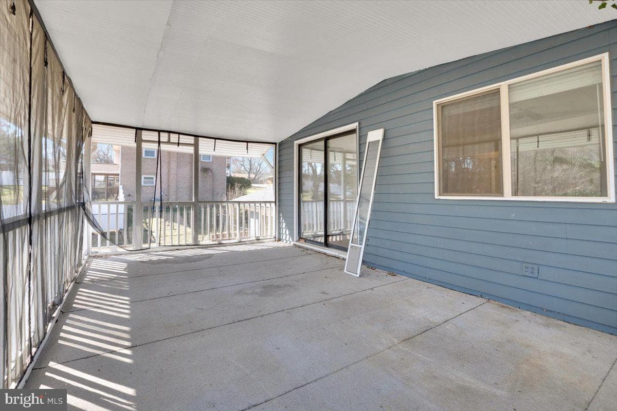 10814 Hill Top Drive photo 36
