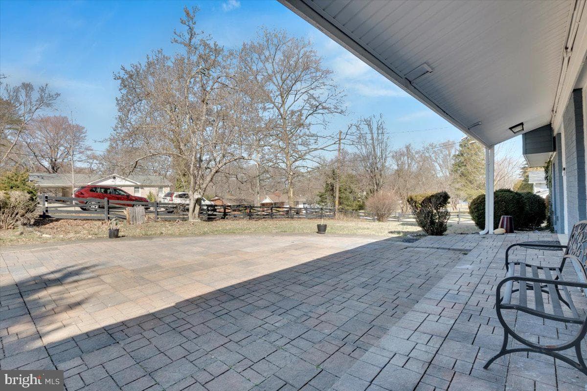 10814 Hill Top Drive photo 7