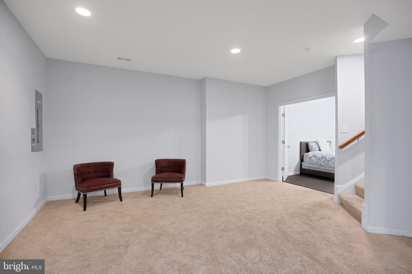 9619 Byward Boulevard photo 37