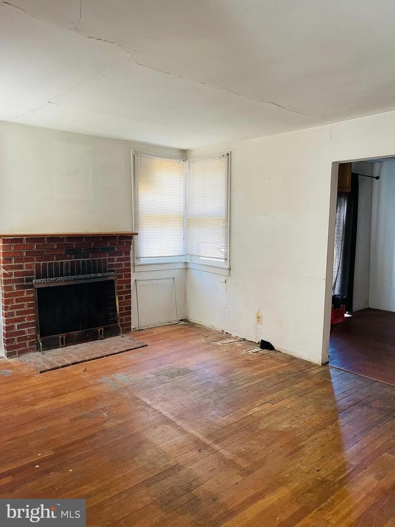 18310 Queen Anne Road photo 4