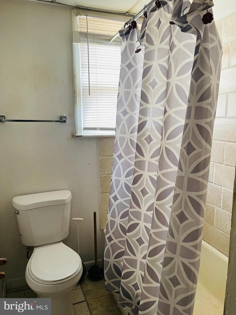 18310 Queen Anne Road photo 8
