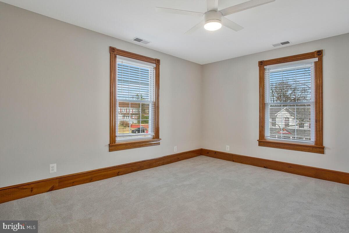 4807 Ruatan Street photo 24