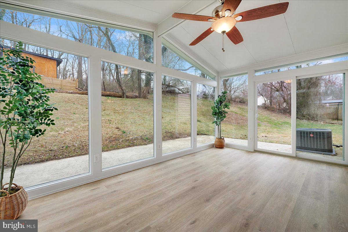 10703 Woodlawn Boulevard photo 18