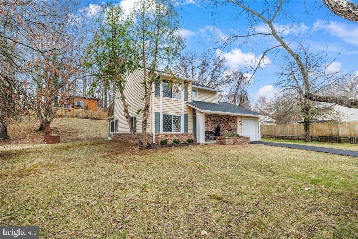 10703 Woodlawn Boulevard photo 2