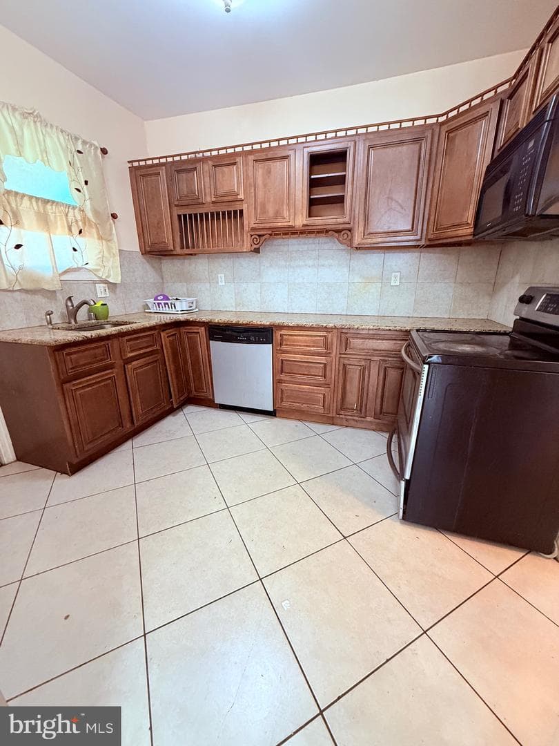 4103 Shepherd Street photo 8