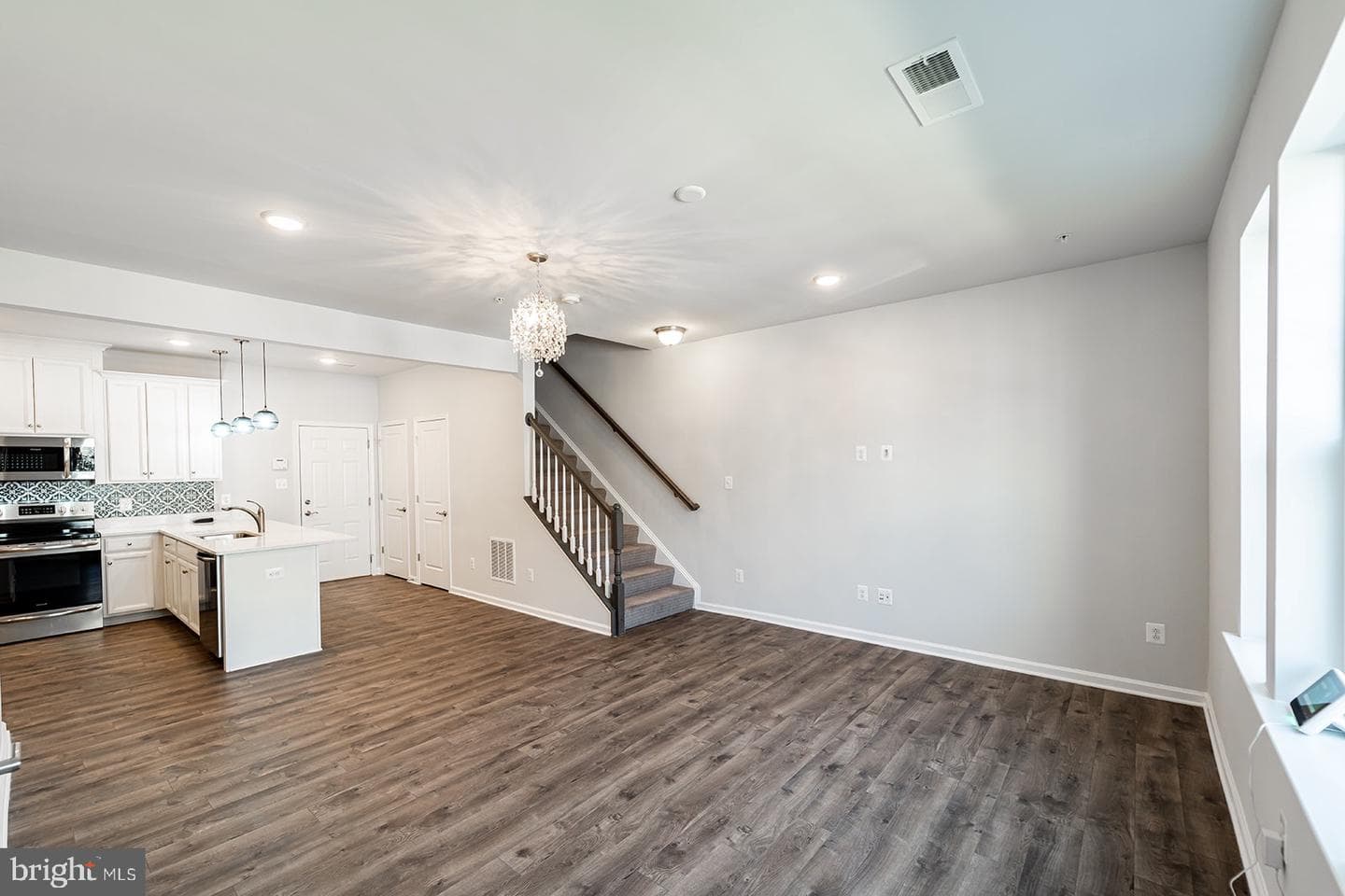 9721 Glassy Creek Way photo 3