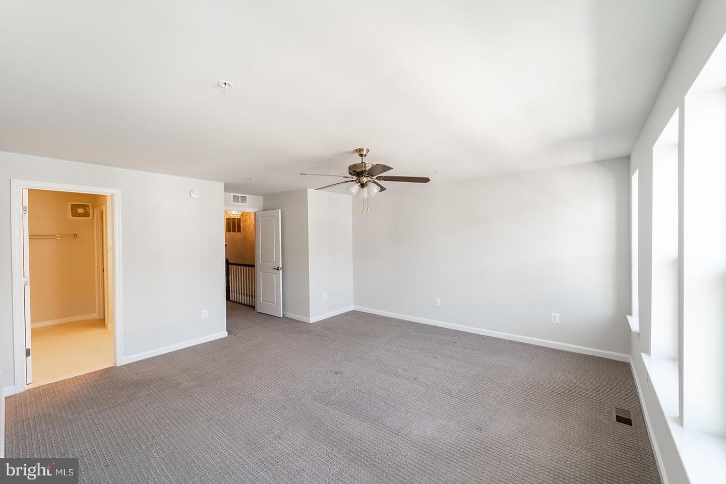 9721 Glassy Creek Way photo 31