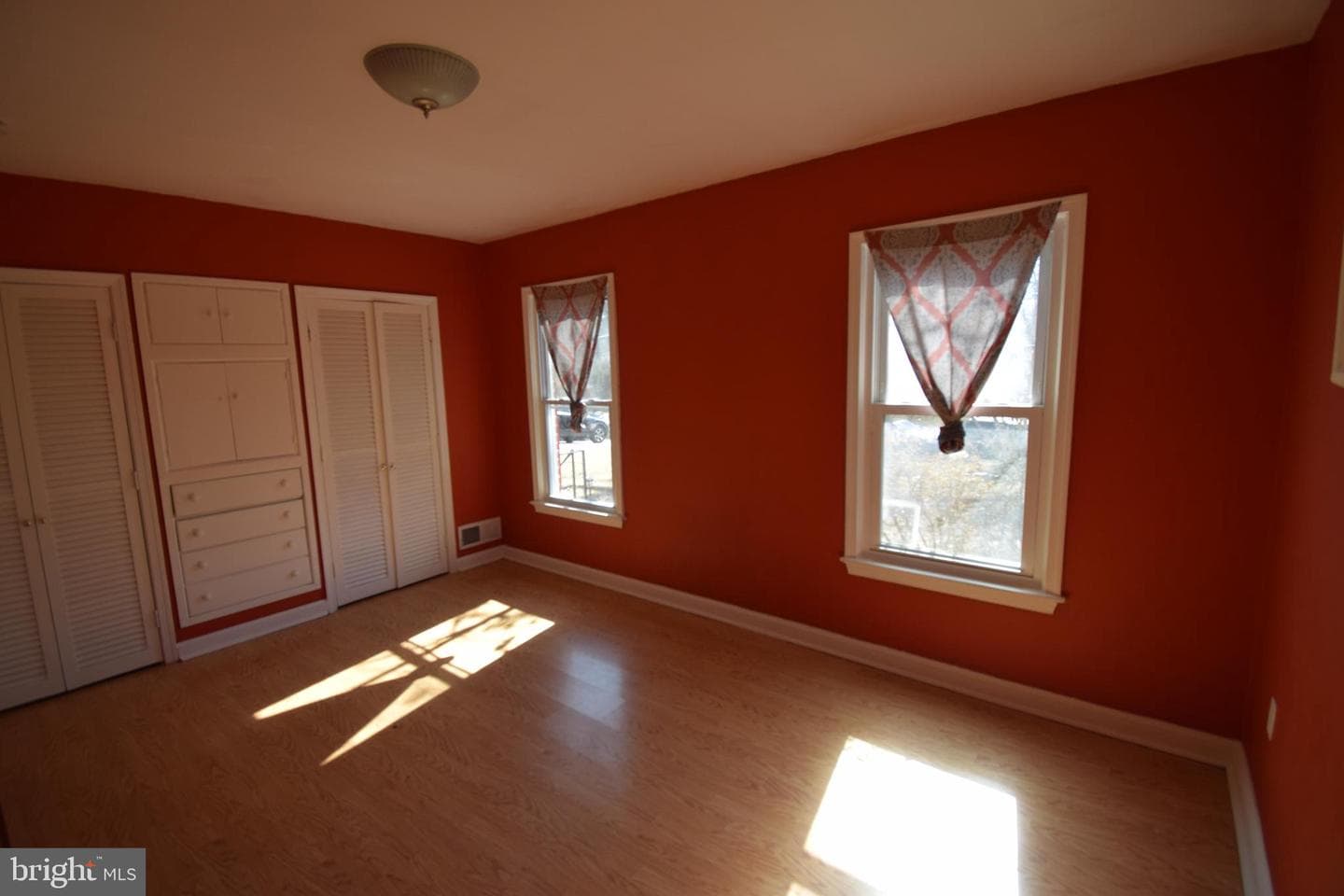 1202 Jefferson Road photo 2