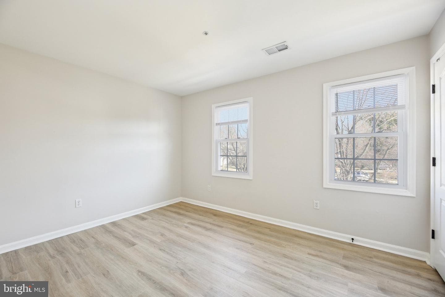 9007 Harness Way photo 32