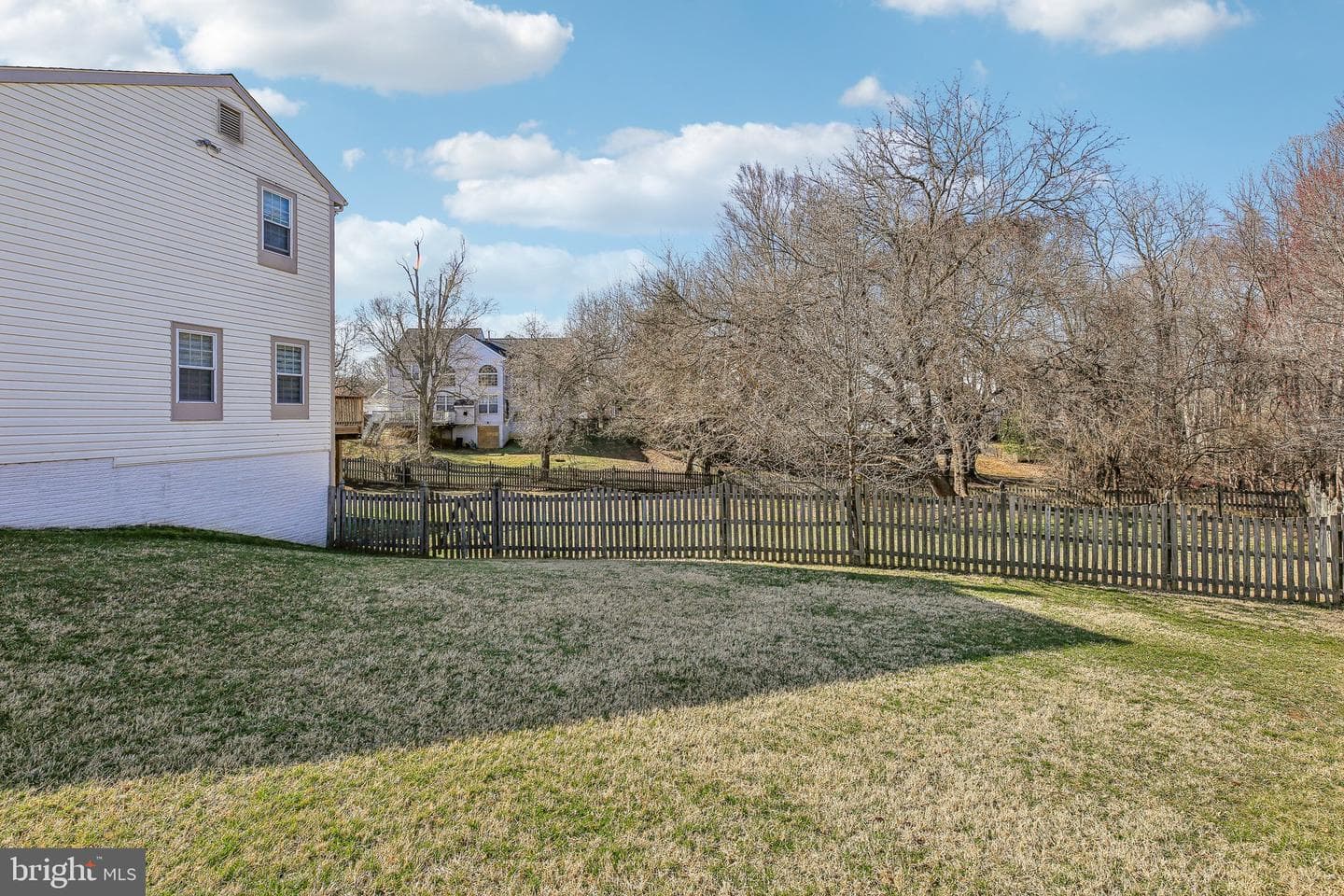 9007 Harness Way photo 42