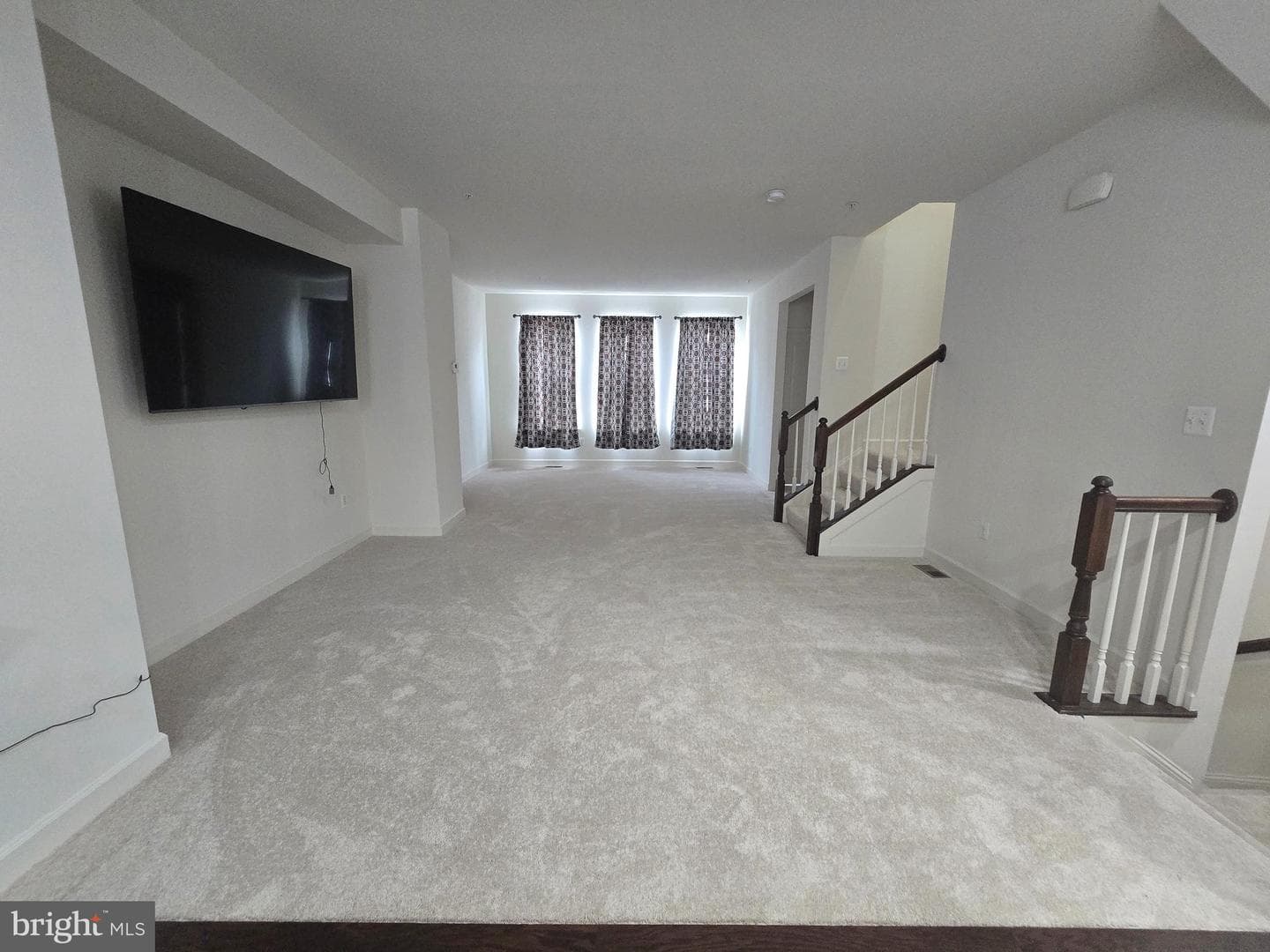 7407 Wood Meadow Way photo 10