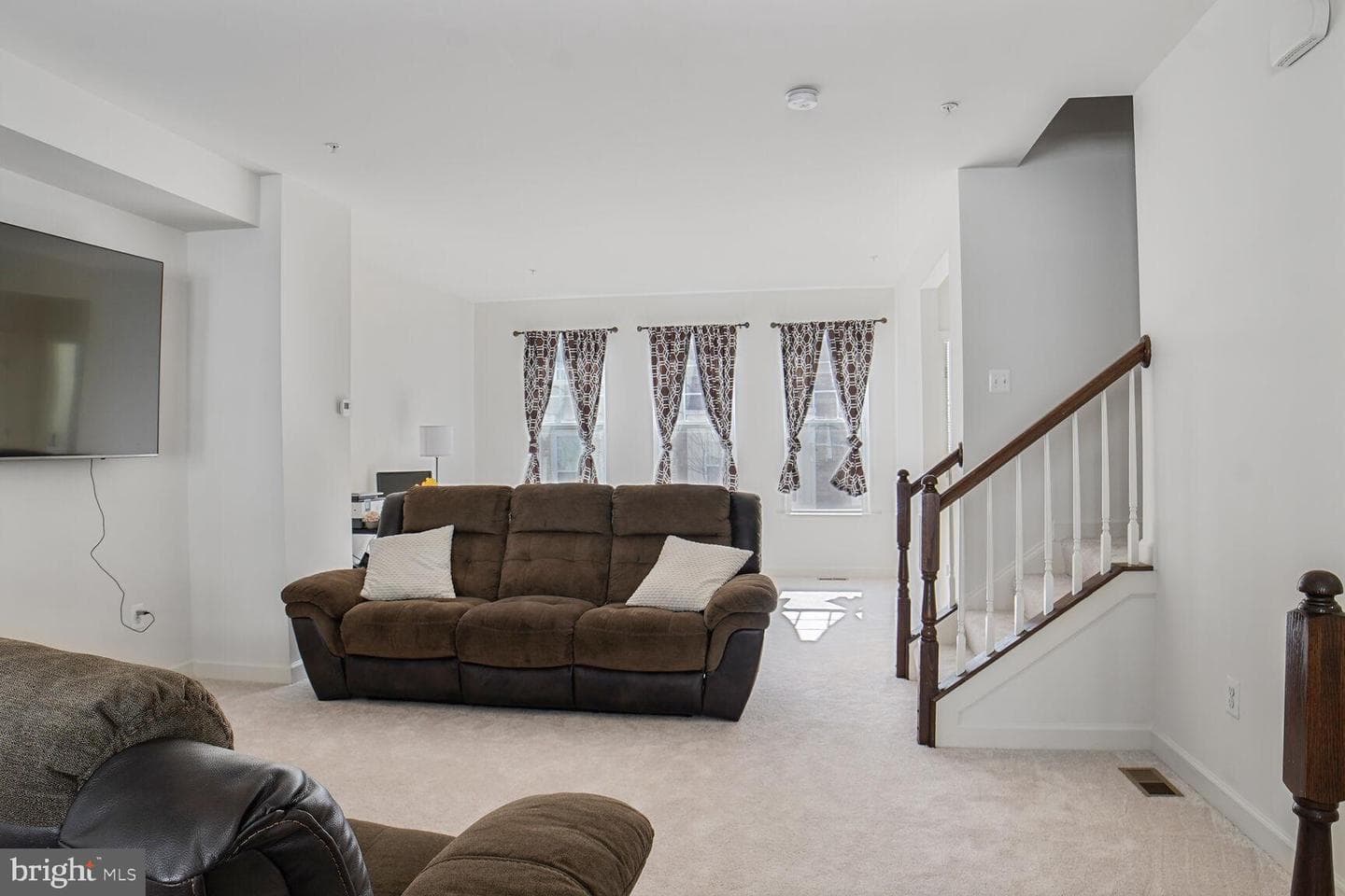 7407 Wood Meadow Way photo 9