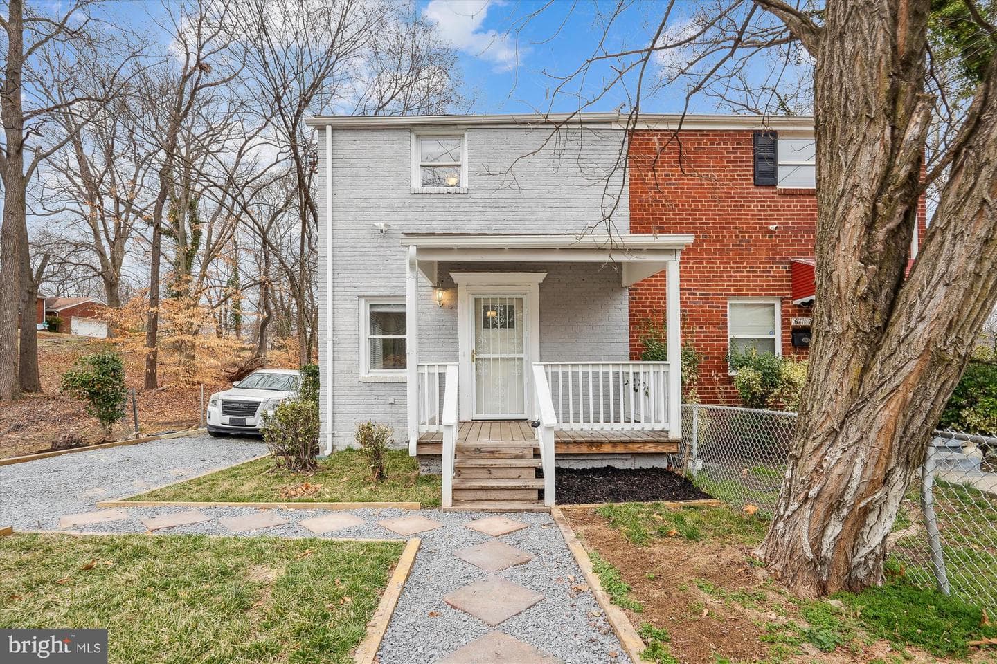 6110 Seat Pleasant Drive photo 2