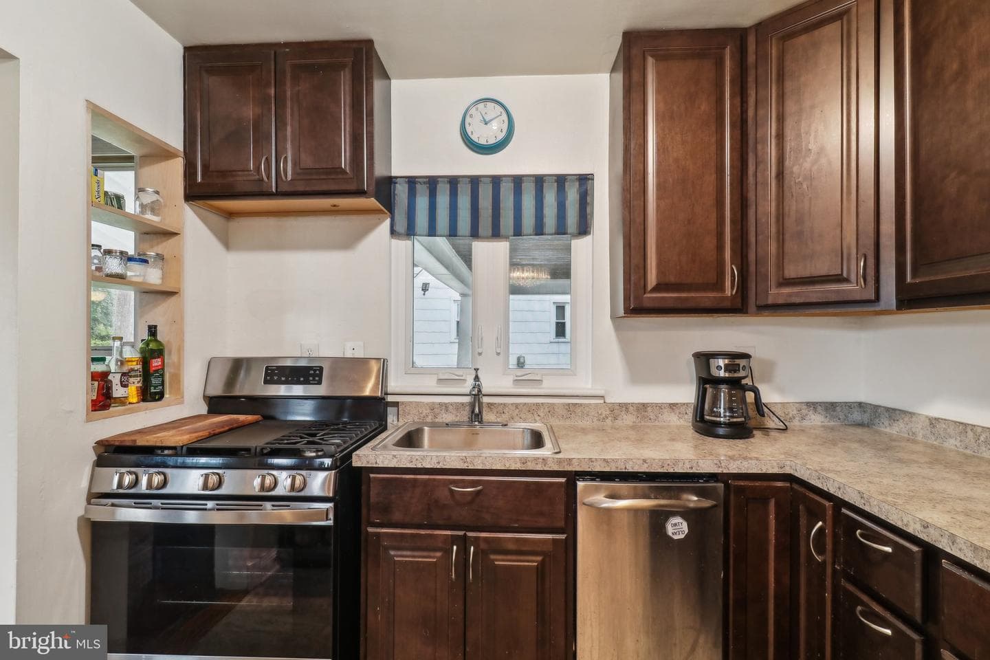 7025 Mason Street photo 22