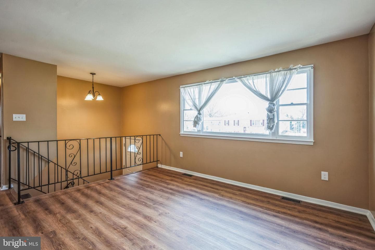 7702 Kirby Manor Court photo 4