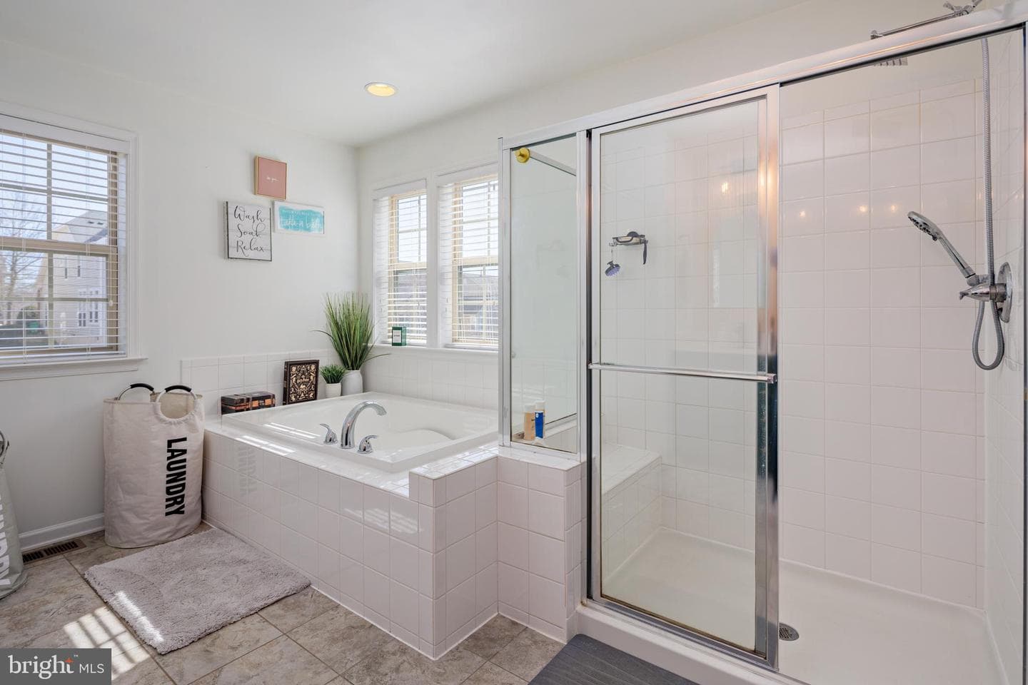 2804 George Hilleary Terrace photo 23