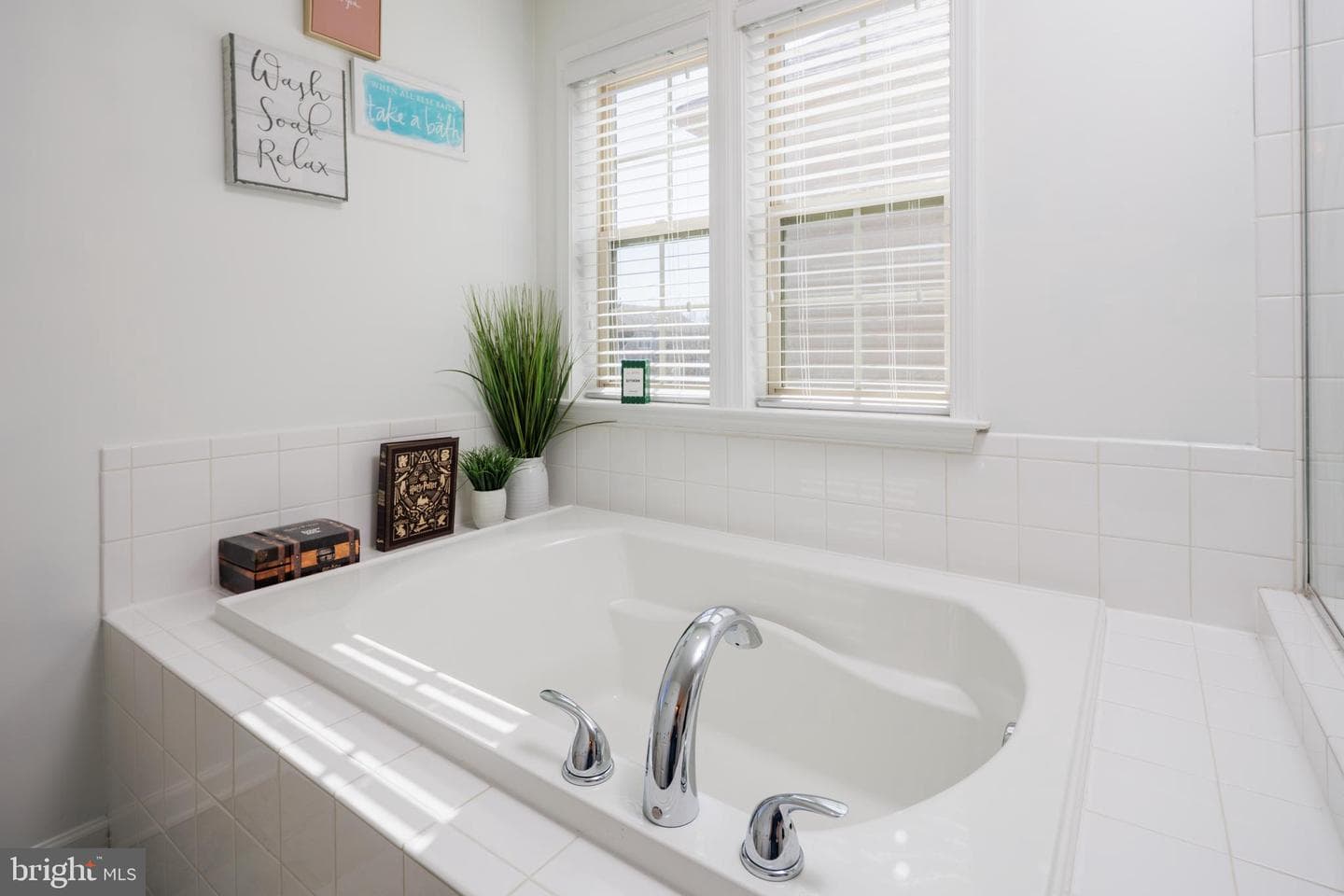 2804 George Hilleary Terrace photo 24