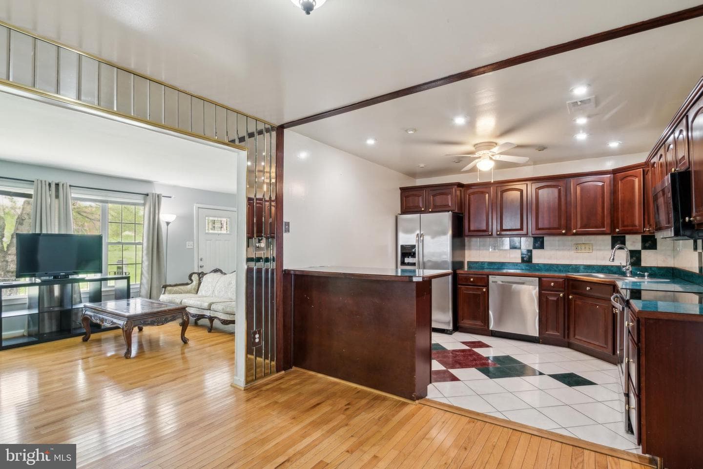 610 Millwoof Drive photo 11