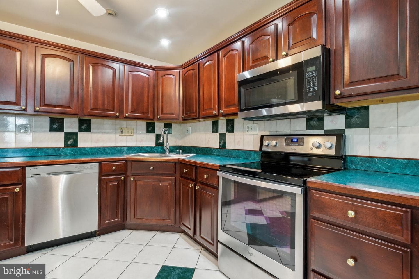 610 Millwoof Drive photo 13