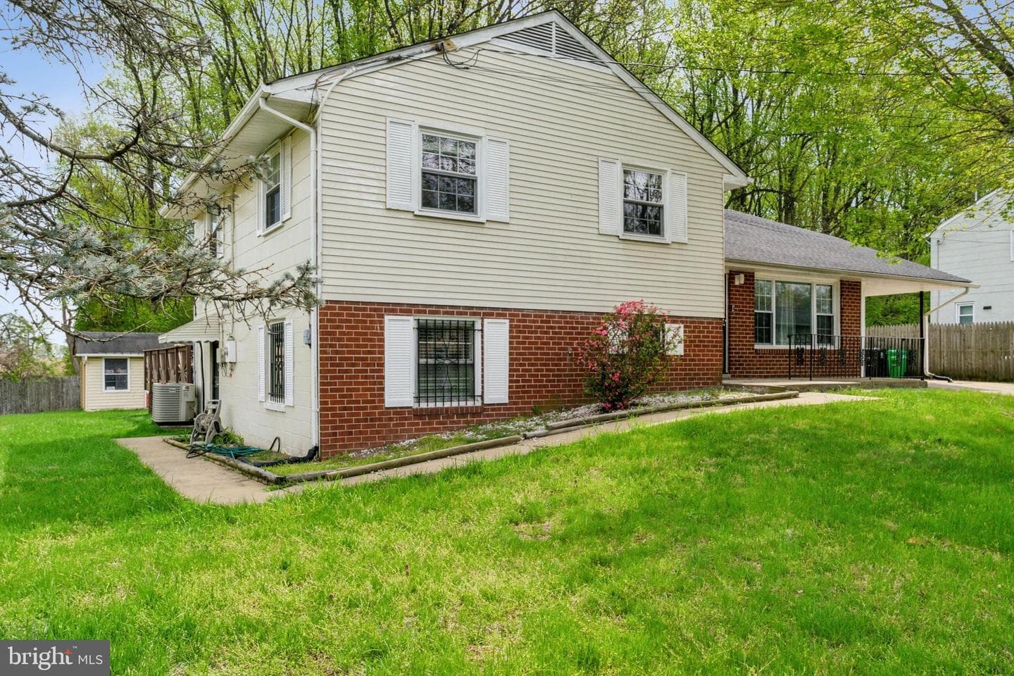 610 Millwoof Drive photo 2
