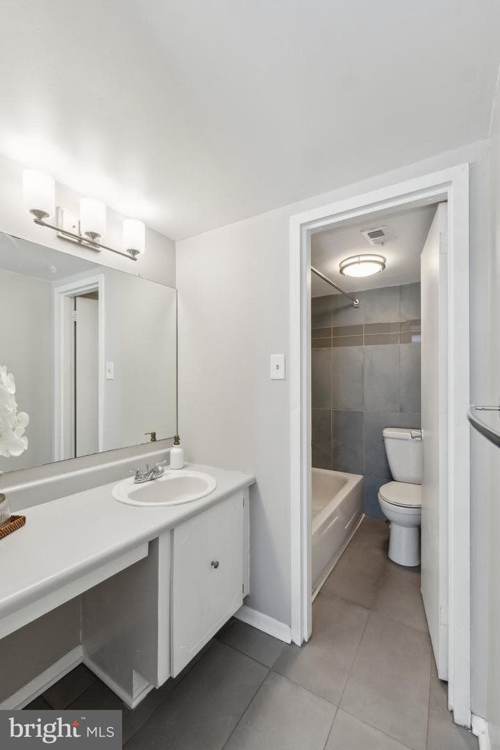 1836 Metzerott Road #1827 photo 29