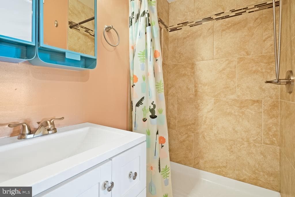 4508 Oliver Street photo 12