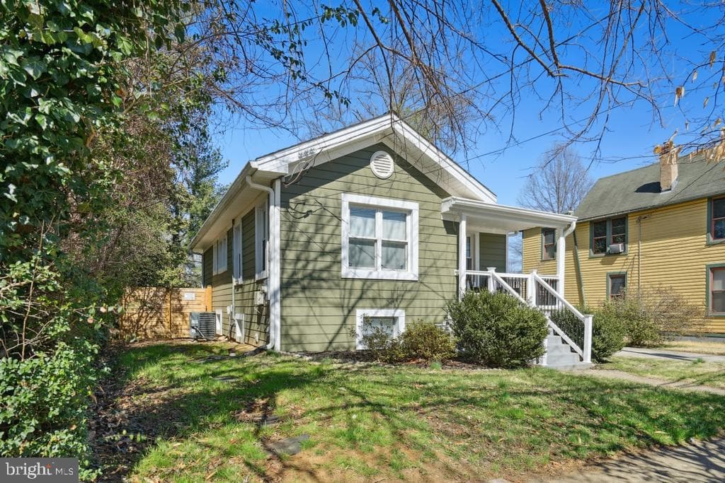 4508 Oliver Street photo 2