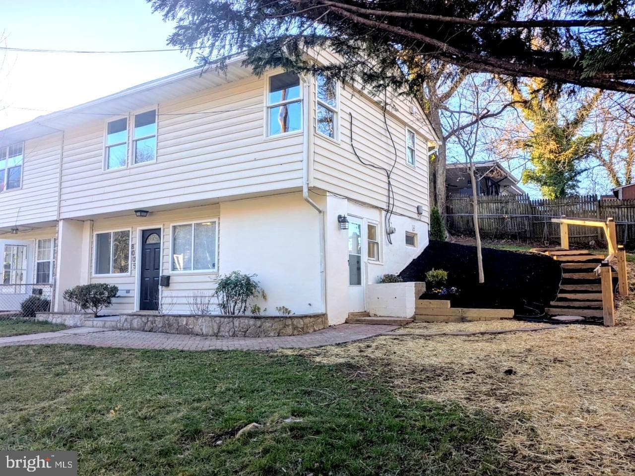8005 Barlowe Road photo 13