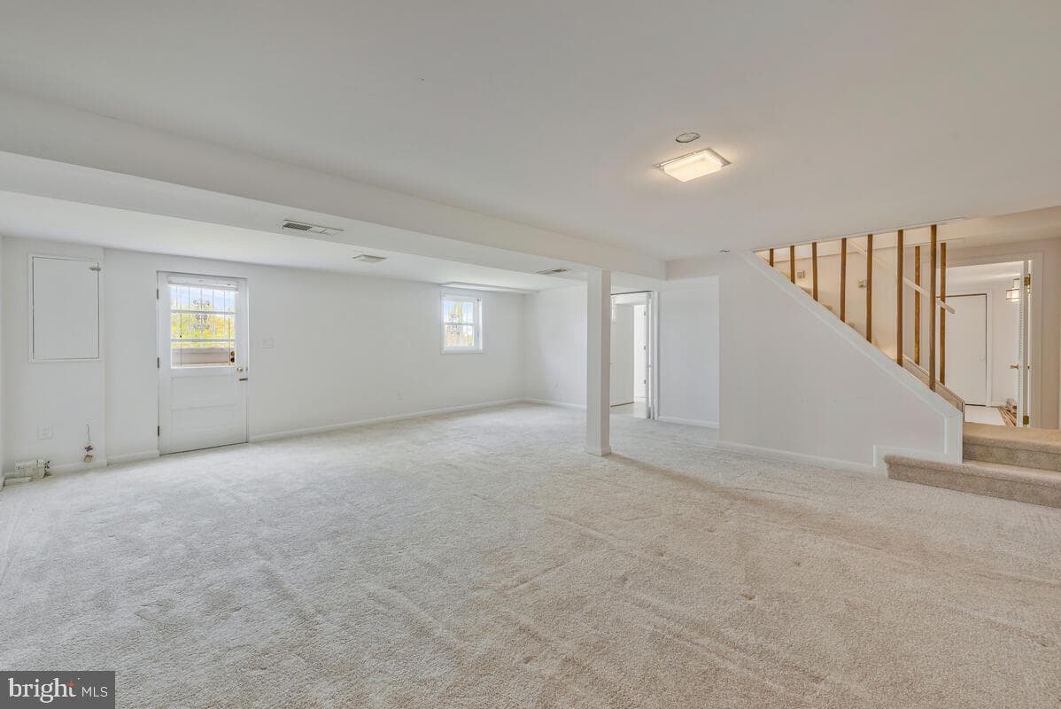 8008 Daniel Drive photo 25