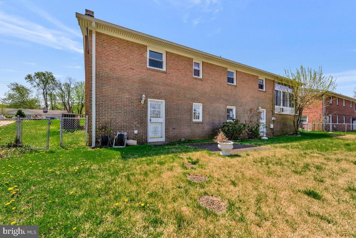 8008 Daniel Drive photo 40