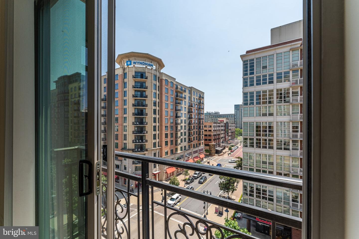155 Potomac #710 photo 15