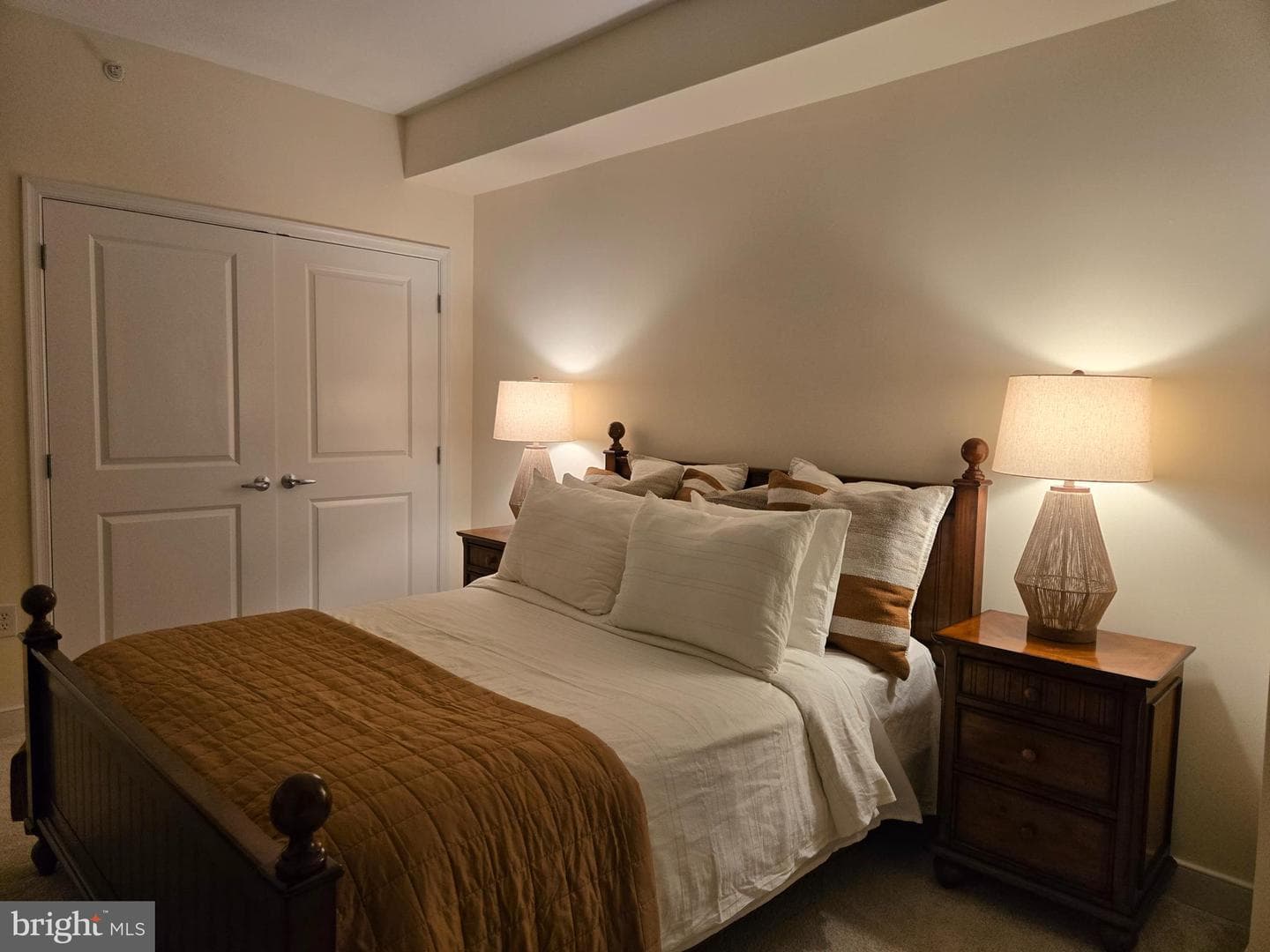 155 Potomac #710 photo 19