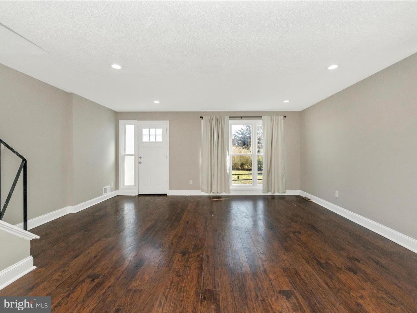 3904 Essex Court photo 17