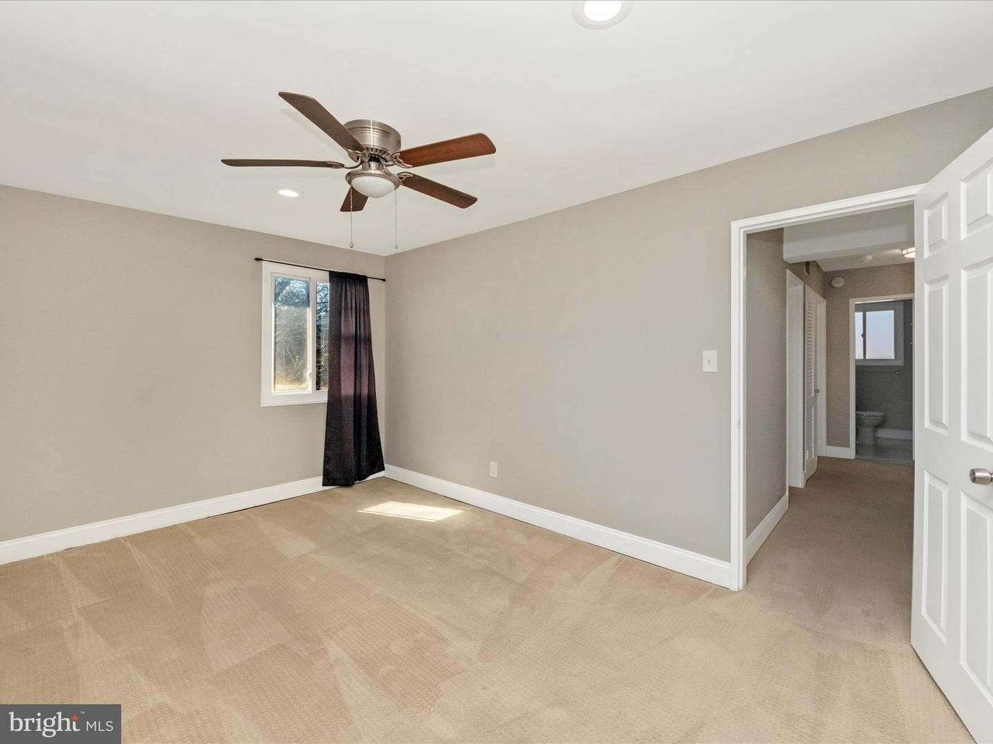 3904 Essex Court photo 26