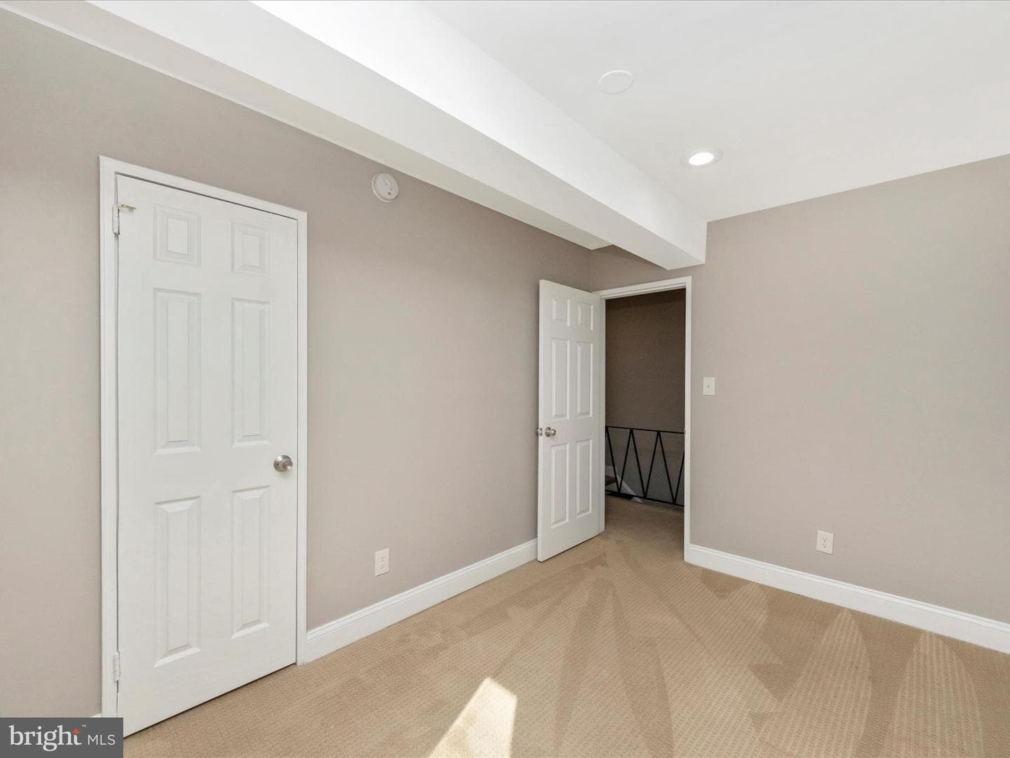 3904 Essex Court photo 28