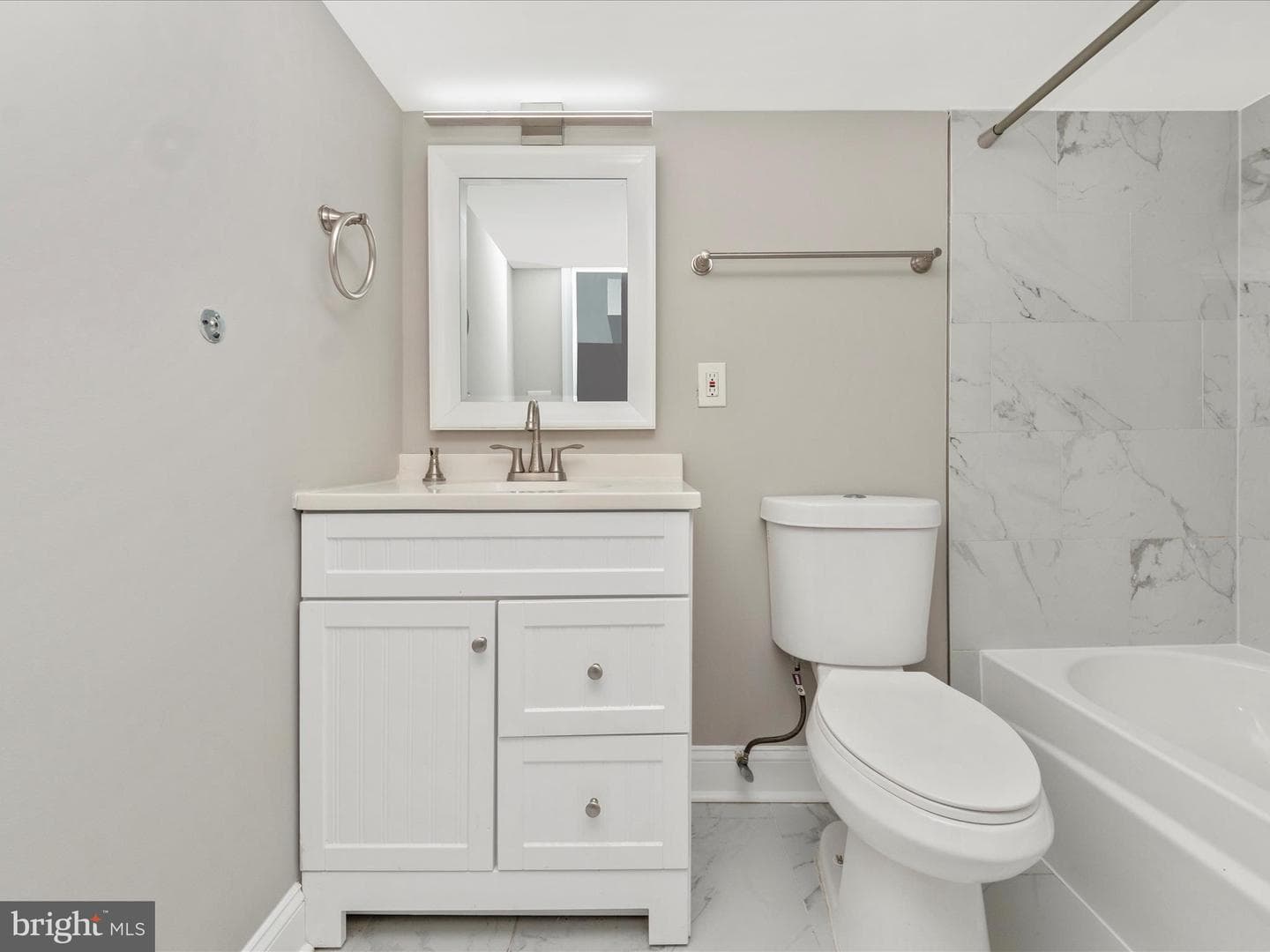 3904 Essex Court photo 41